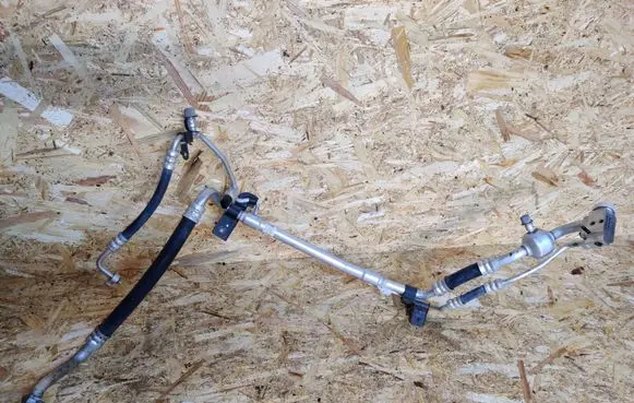 Hyundai i10 Air conditioning (A/C) pipe/hose 97775B9150