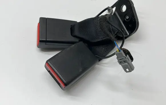 Renault Talisman Middle seatbelt buckle (rear) 6297352C