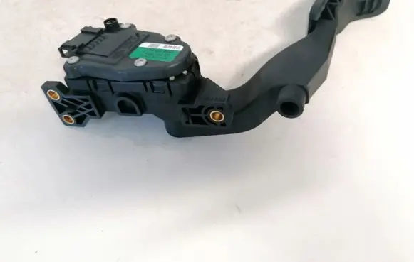 Audi TT Mk1 Accelerator throttle pedal iji721503j