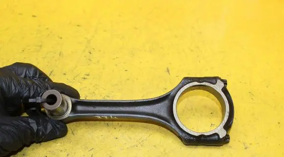 Mercedes-Benz S W221 Connecting rod/conrod 