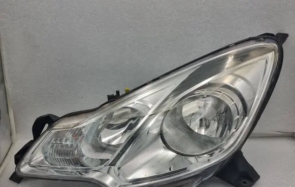 Citroen C3 Headlight/headlamp 9673815280