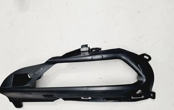 Volvo XC60 Fog light bracket 31449132