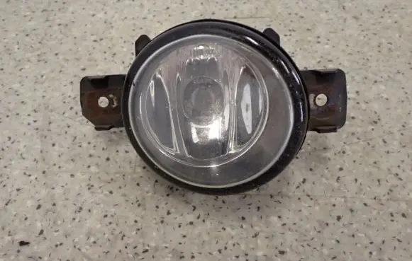 Nissan Almera N16 Front fog light