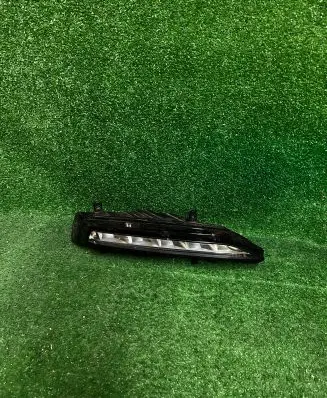Skoda Superb B8 (3V) Front fog light