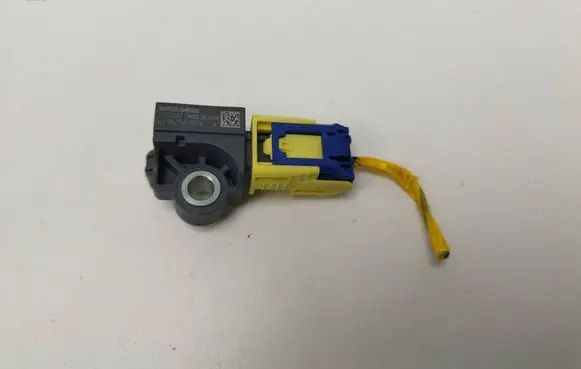 KIA Sportage Airbag deployment crash/impact sensor 95920B4000 11122017 A7162591016