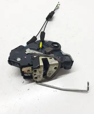 Lexus RX 330 - 350 - 400H Front door lock 4F1421