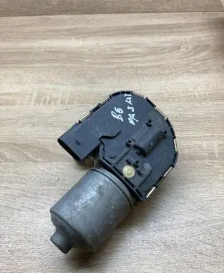 Volkswagen PASSAT B6 Wiper motor 3C1955119 0390241791