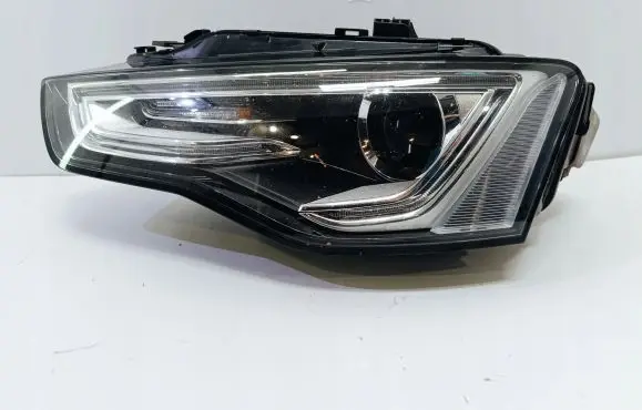Audi A5 8T 8F Headlight/headlamp 8T0941043D