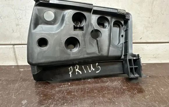 Toyota Prius (XW50) Rubber seal front door (on door) 69LTPO 01KTNF1