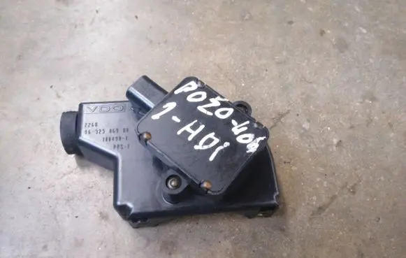 Peugeot 406 Accelerator throttle pedal 9632506980