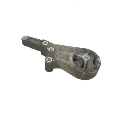 Volvo C30 Engine mount bracket