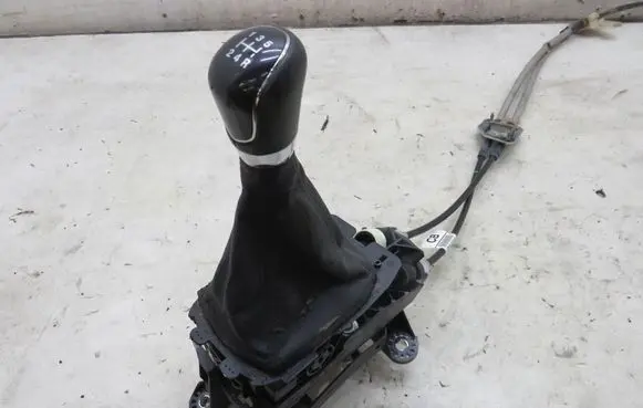 Ford Ecosport Gear selector/shifter in gearbox GMAUTO4574097
