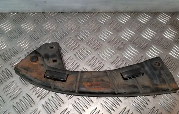 Hyundai Santa Fe Front bumper mounting bracket