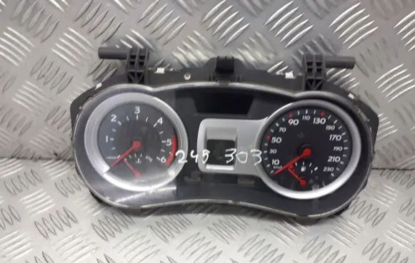Renault Clio III Tachometer 8200582705