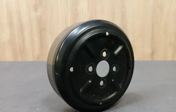 Mercedes-Benz E A207 Water pump pulley 2712020210 A2712020210