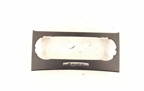 Mercedes-Benz C W204 Radio/GPS head unit trim 2046803508 2046809208