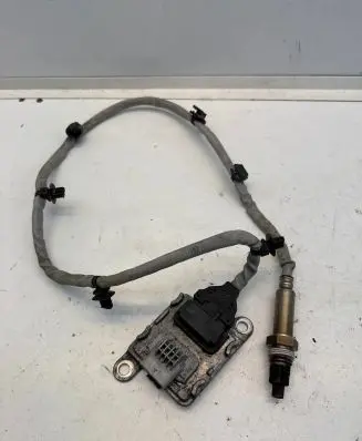 Renault Trafic III (X82) Lambda probe sensor 227909507R SNS957 A2C19306200
