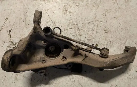 BMW X5 E70 Front wheel hub spindle knuckle 31216773784 6193510