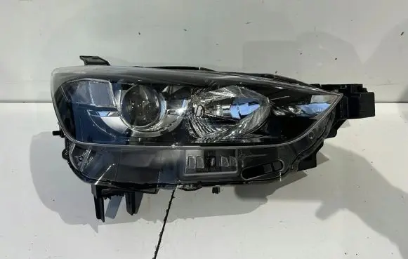 Mazda CX-3 Headlight/headlamp D10E51030