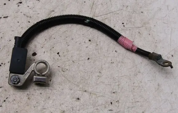 Honda CR-V Positive cable (battery) 