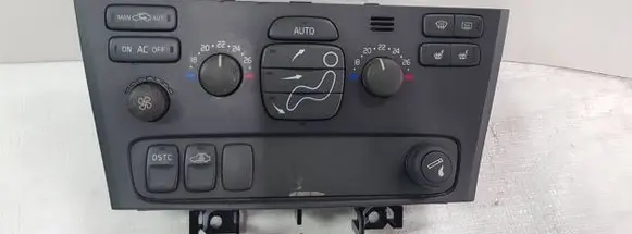 Volvo V70 Climate control unit 7923