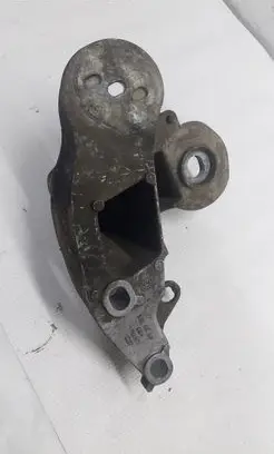 Audi A6 S6 C6 4F Engine mounting bracket 4F0199351S