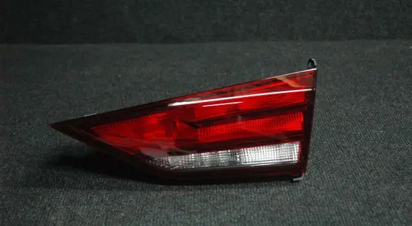 Audi A3 S3 8V Tailgate rear/tail lights 8V5945094