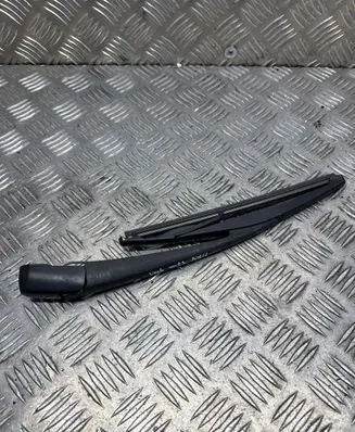Honda HR-V Rear wiper blade arm 
