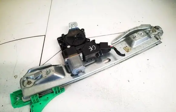Opel Astra J Sliding door window regulator with motor 911717106