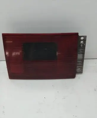 Tailgate rear/tail lights