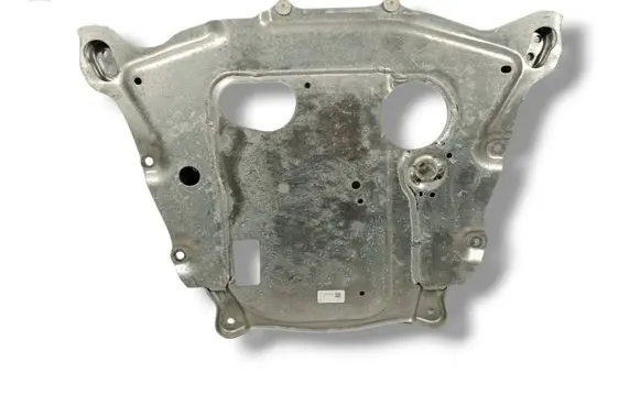 BMW XM Engine splash shield/under tray 6853621 31106853621