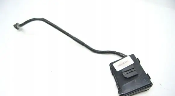 Volkswagen Golf VII Other engine bay part 0AM301472E