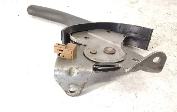 Toyota Avensis T250 Hand brake release handle