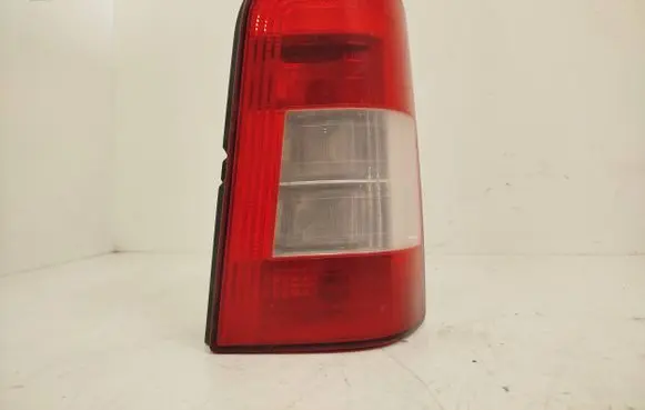 Citroen Berlingo Rear/tail lights E95528