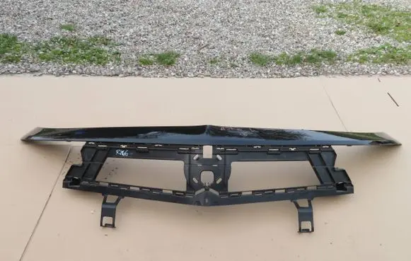 Opel Astra L Front grill 9839953880