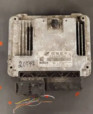 Volkswagen Touran I Engine control unit/module 03g906021mm 0281014044