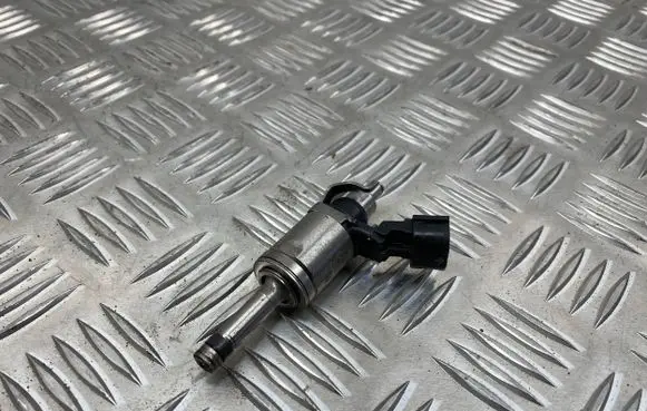 Ford Focus Fuel injector CM5EBB