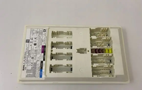 BMW Z4 g29 Fuse module 61357927743