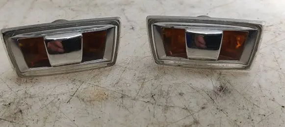 Opel Corsa D Front fender indicator light 13252456 V5MV