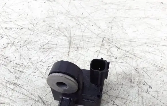 Mazda CX-7 Airbag deployment crash/impact sensor GP9A57KC0 688DE2FF