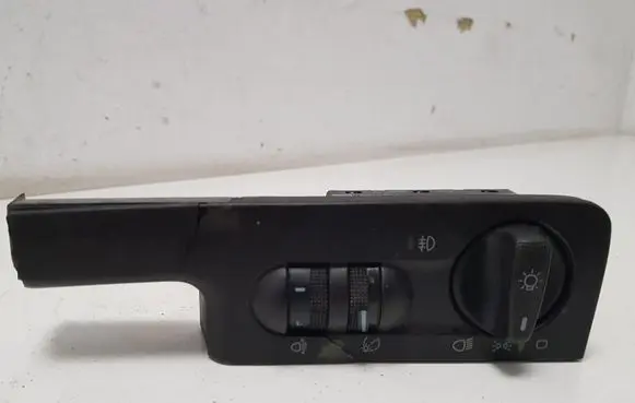 Volkswagen PASSAT B4 Light switch 04051304 3A1941531E