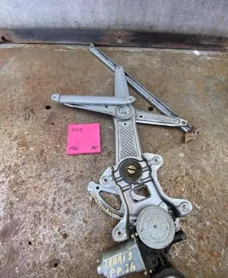 Toyota Yaris Front door window regulator with motor 8571052030