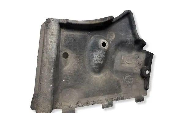 Audi A6 S6 C7 4G Other under body part 4G0825201B