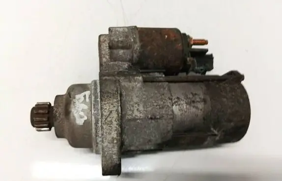 Volkswagen Tiguan Starter motor 