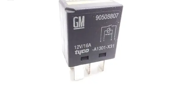 Saab 9-5 Hazard warning light relay 90508807