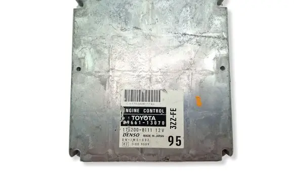 Toyota Corolla Verso AR10 Engine control unit/module 8966113070 1752008111
