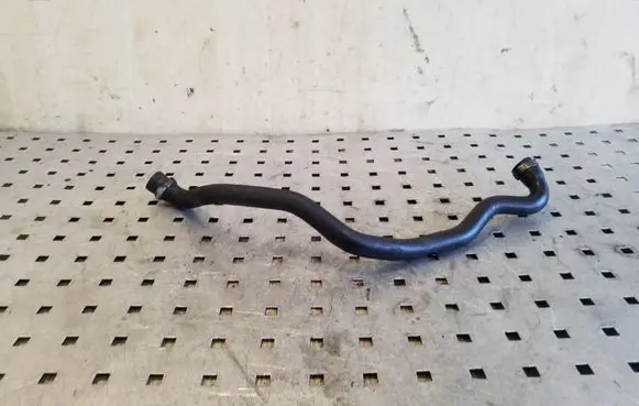 Volvo XC90 Engine coolant pipe/hose