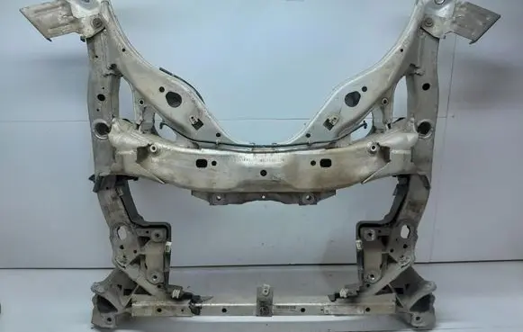 BMW 5 F10 F11 Front subframe 6781527