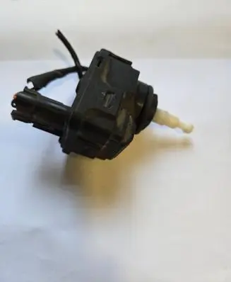 Headlight level adjustment motor