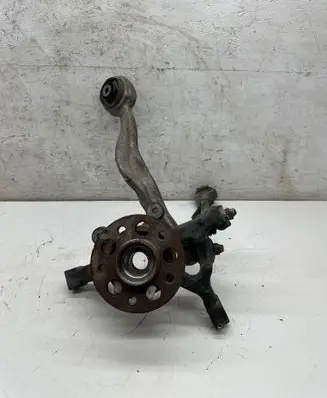 Mercedes-Benz CLS C218 AMG Front wheel hub spindle knuckle